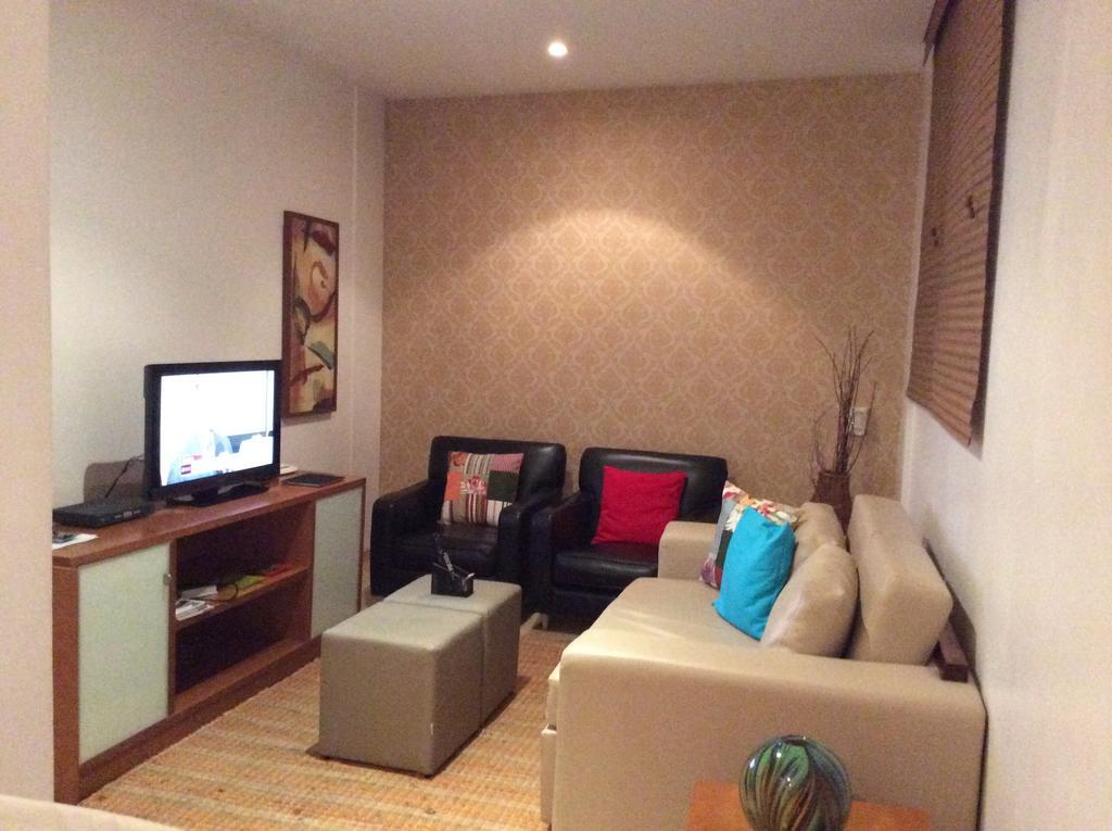 Flat South Beach *